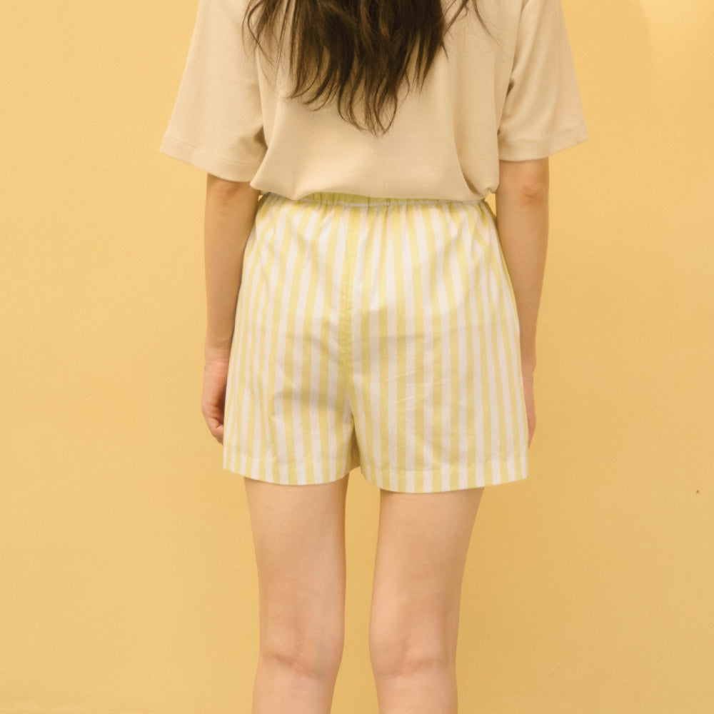 SHE KNOWS - Kith Shorts