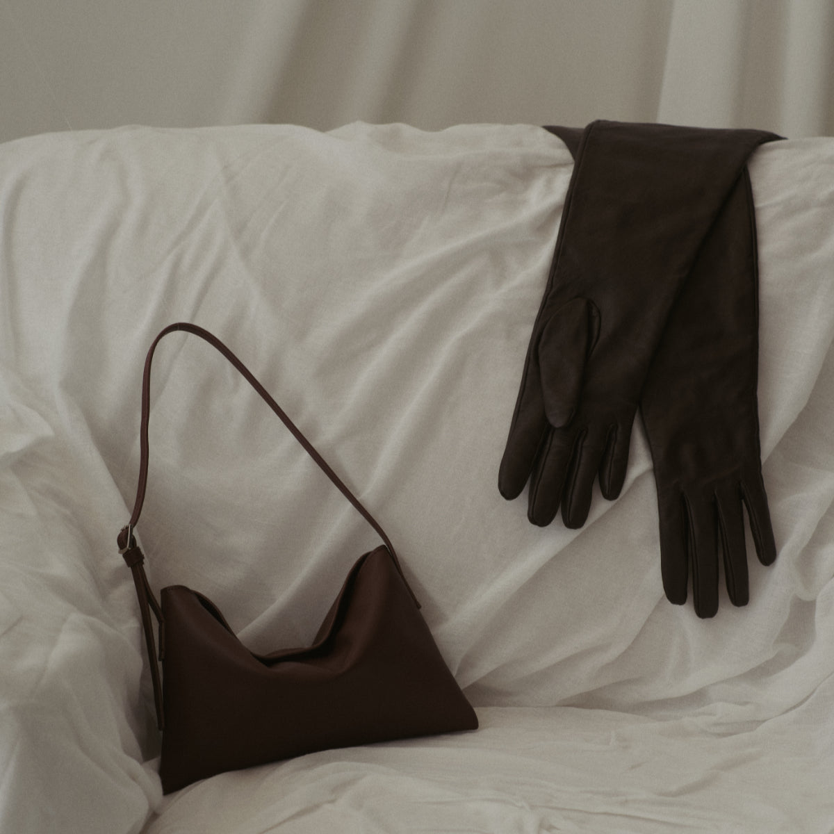 SHE KNOWS - Papier Bag