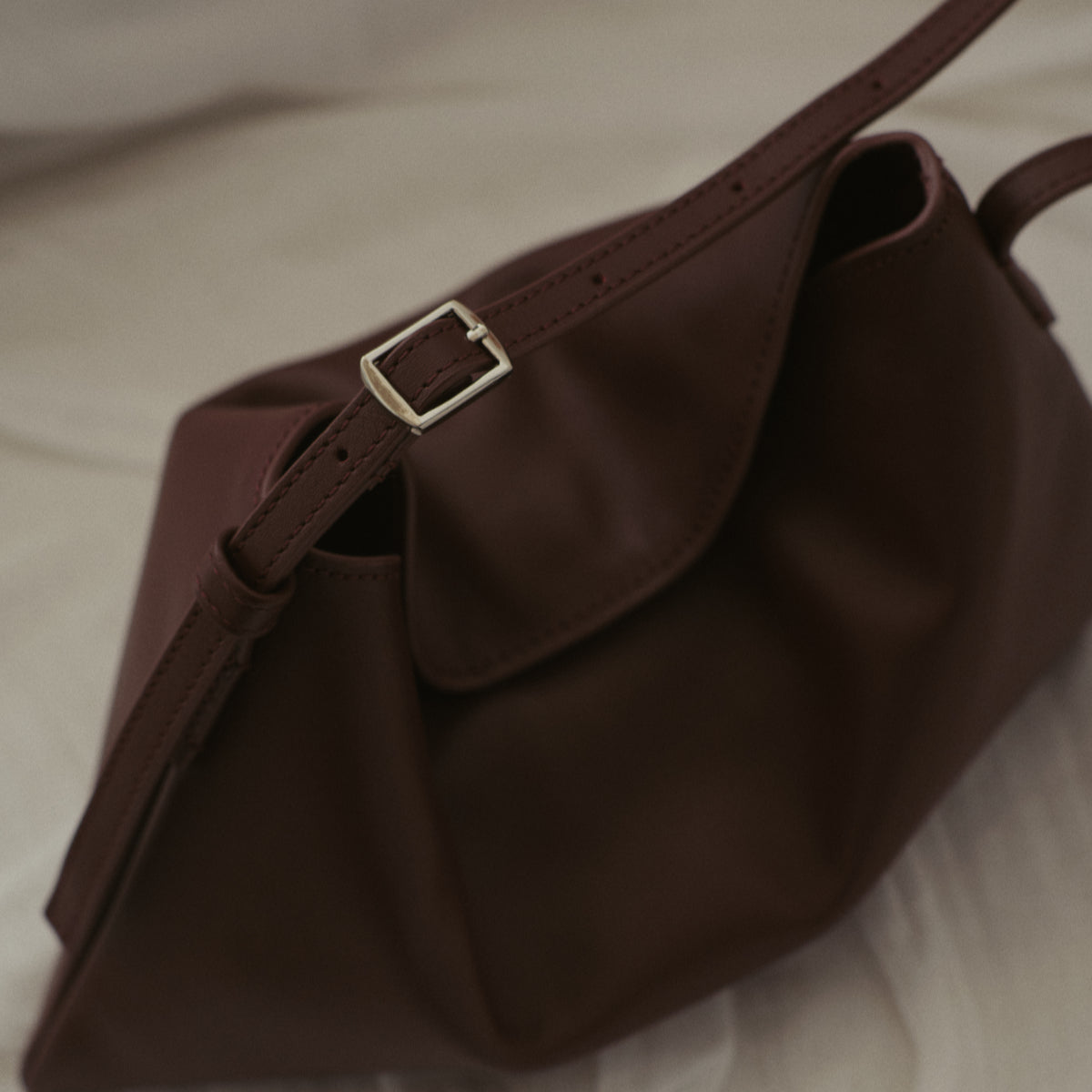 SHE KNOWS - Papier Bag