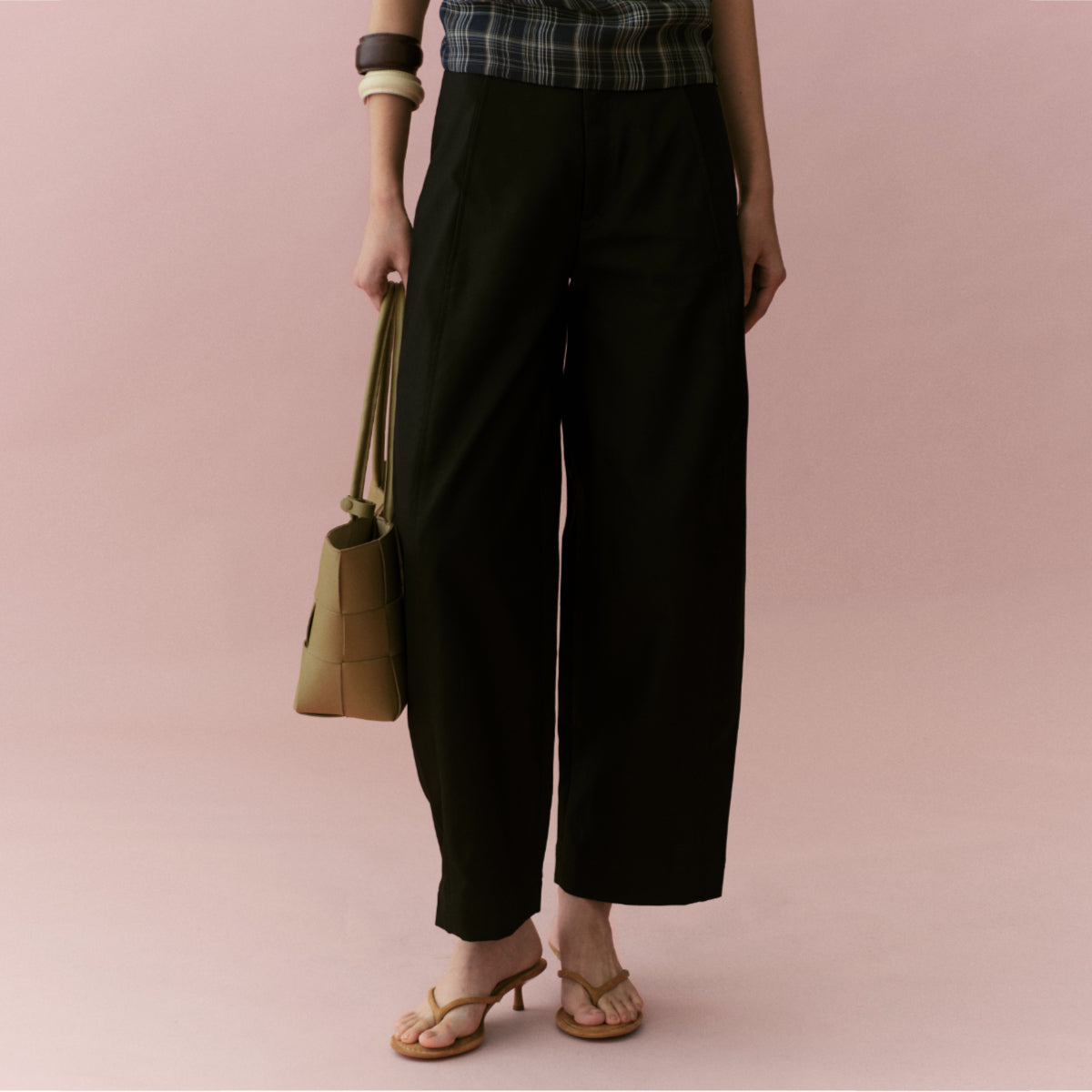 She Knows - Bobby Barrel Pants