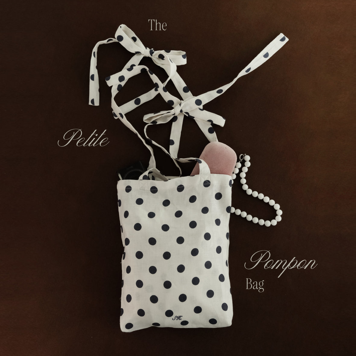 SHE KNOWS - Petite Pompon Bag