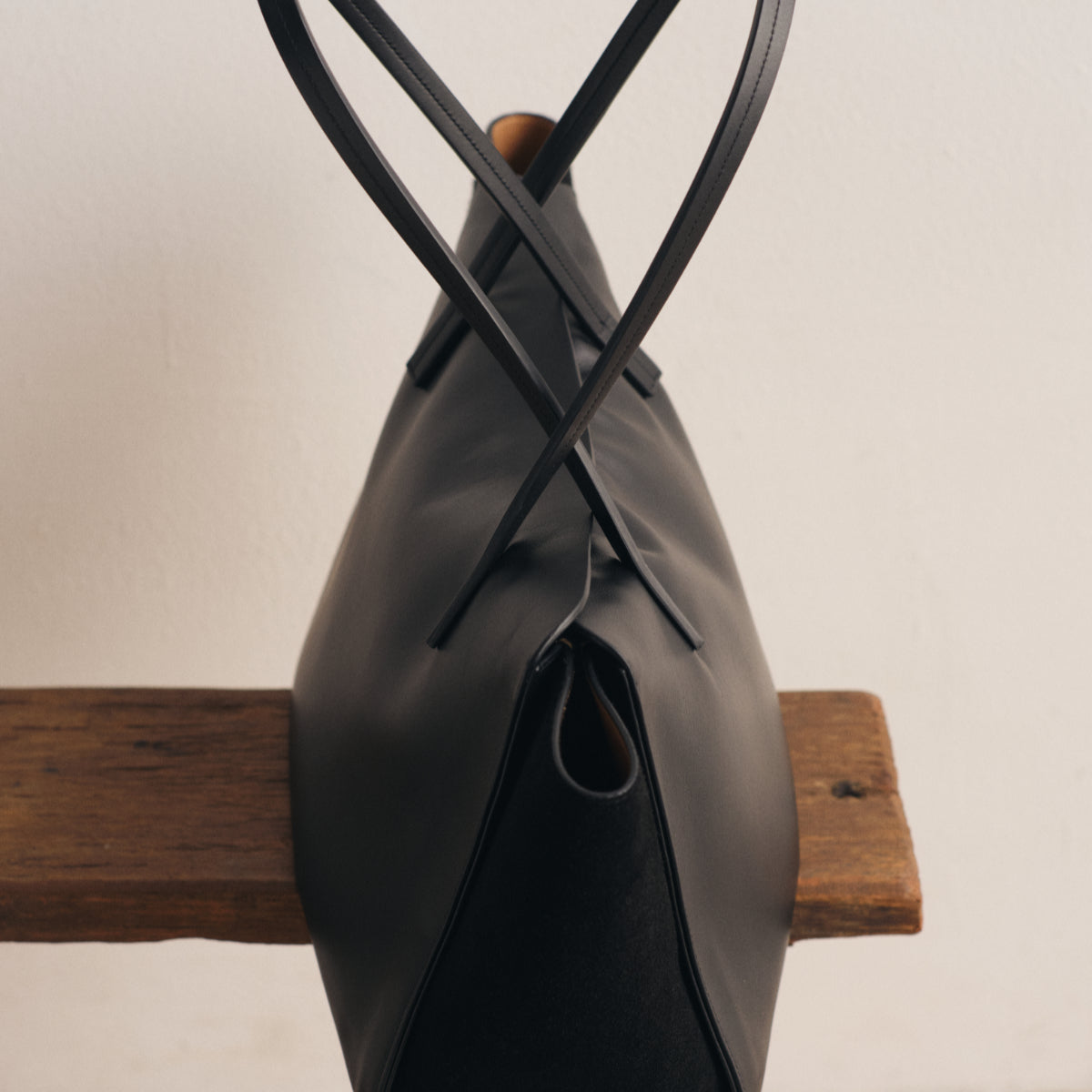 She Knows - Jane Club Tote