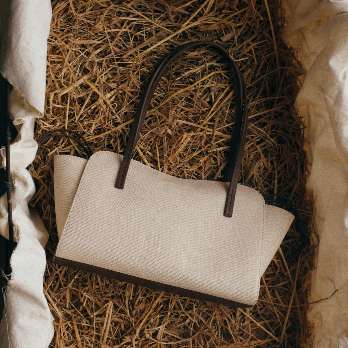 She Knows - Jane Canvas Bag