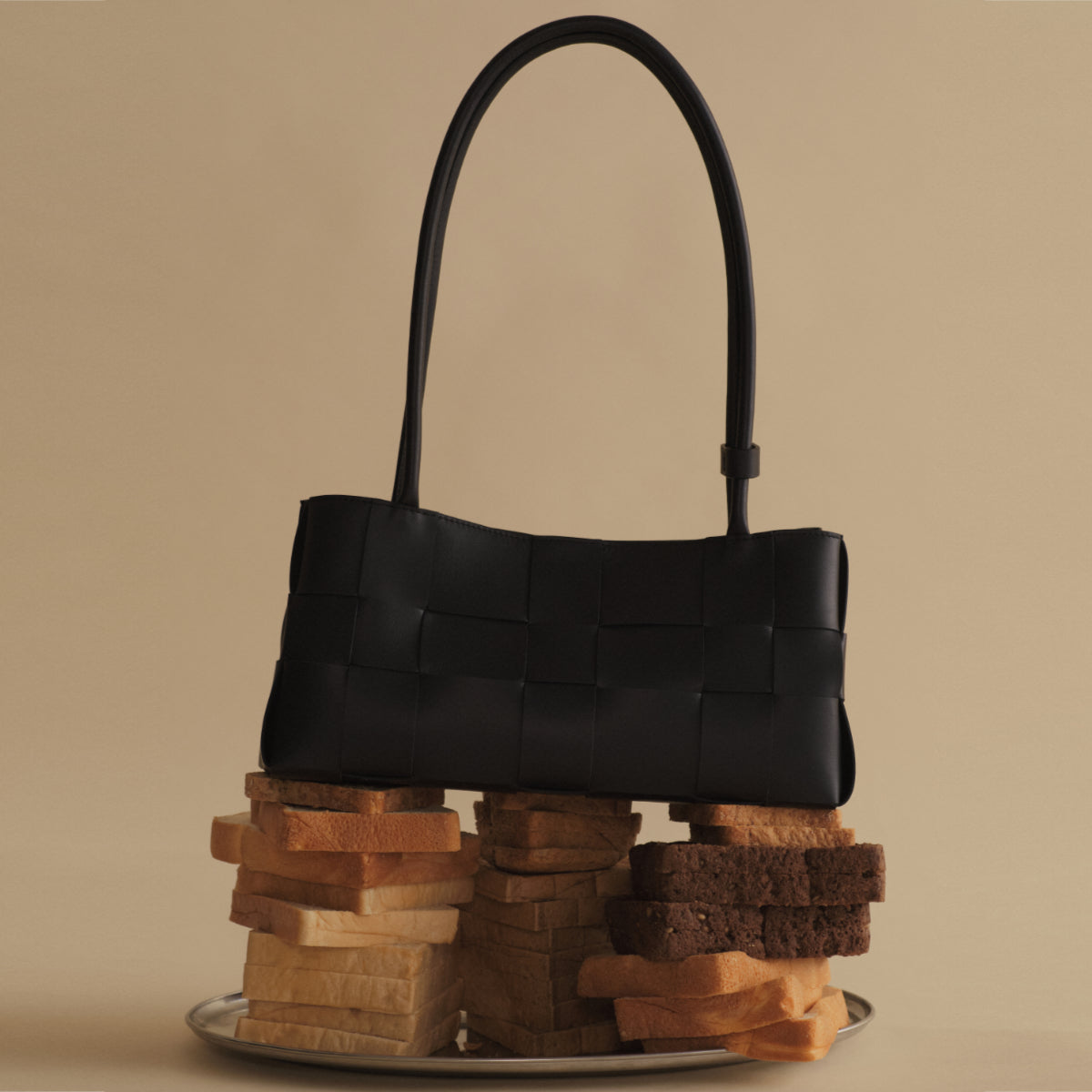 SHE KNOWS - Willow Woven Bag