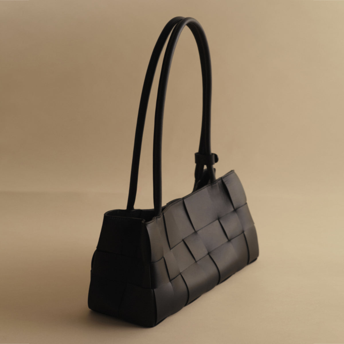 SHE KNOWS - Willow Woven Bag