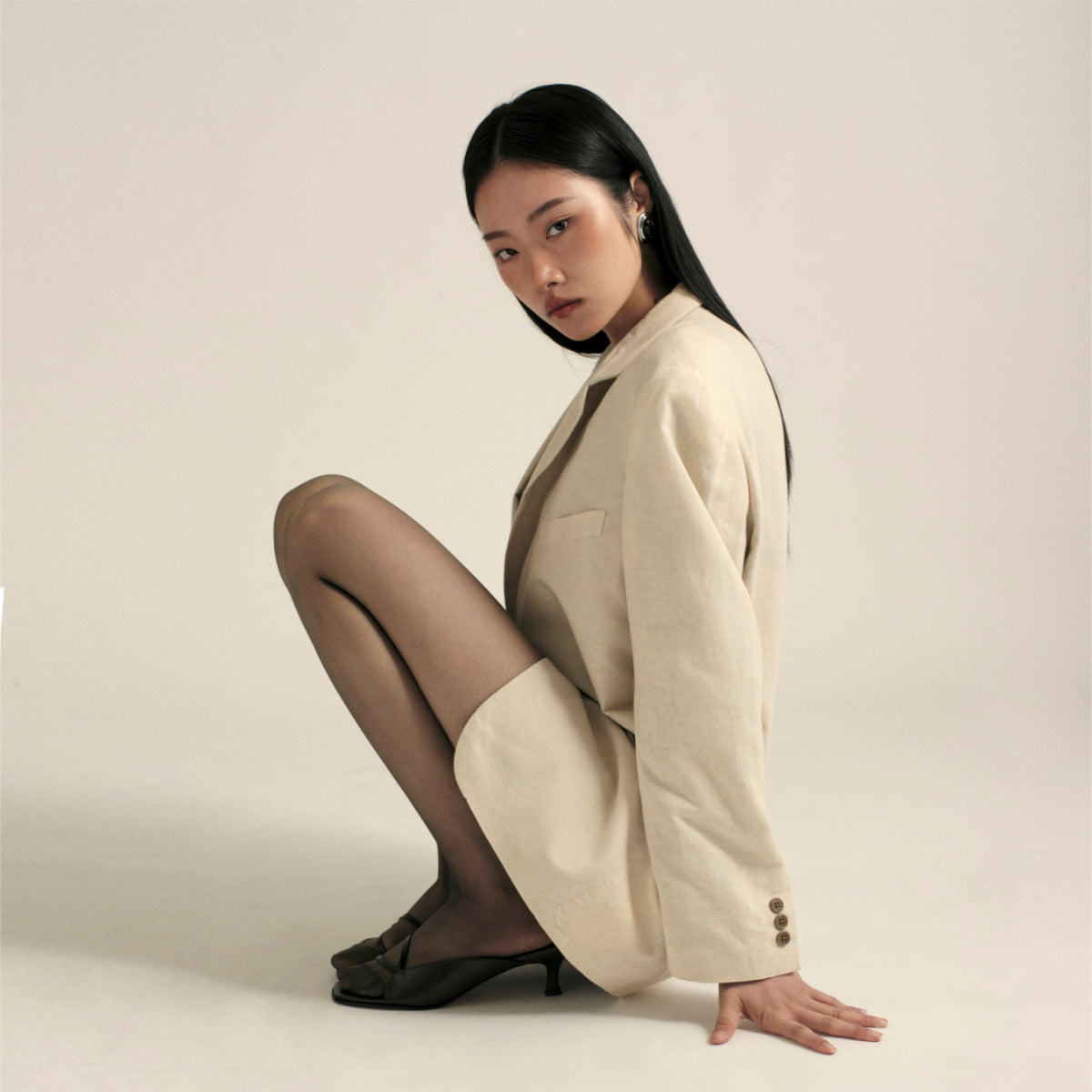 She Knows - Inez Leather Sandals