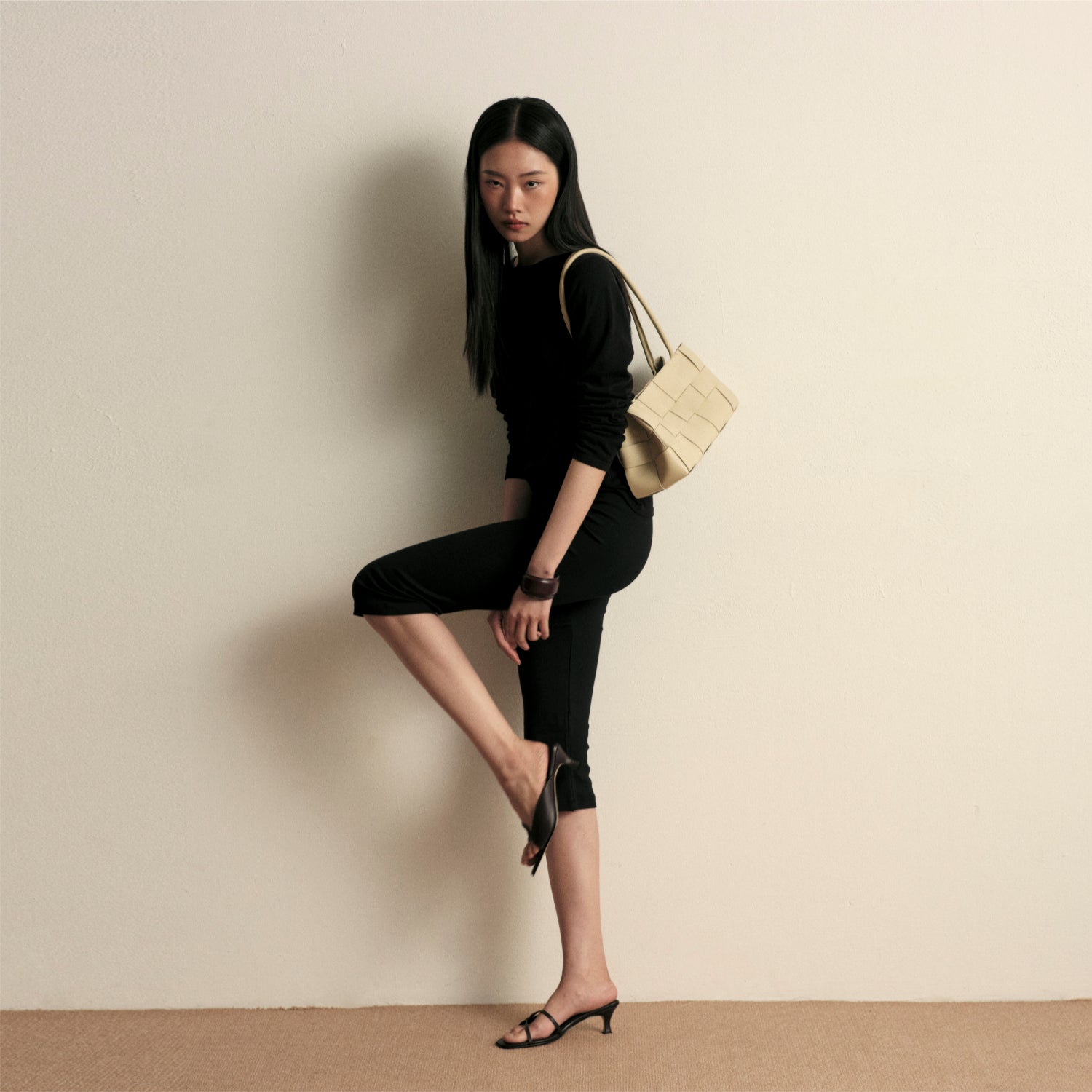 She Knows - Inez Leather Sandals