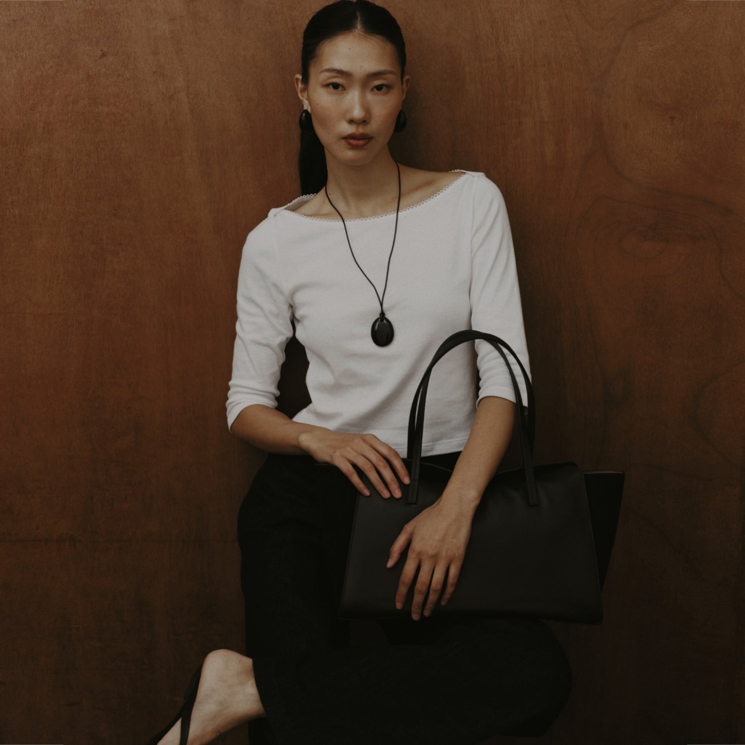 She Knows - Jane Club Tote