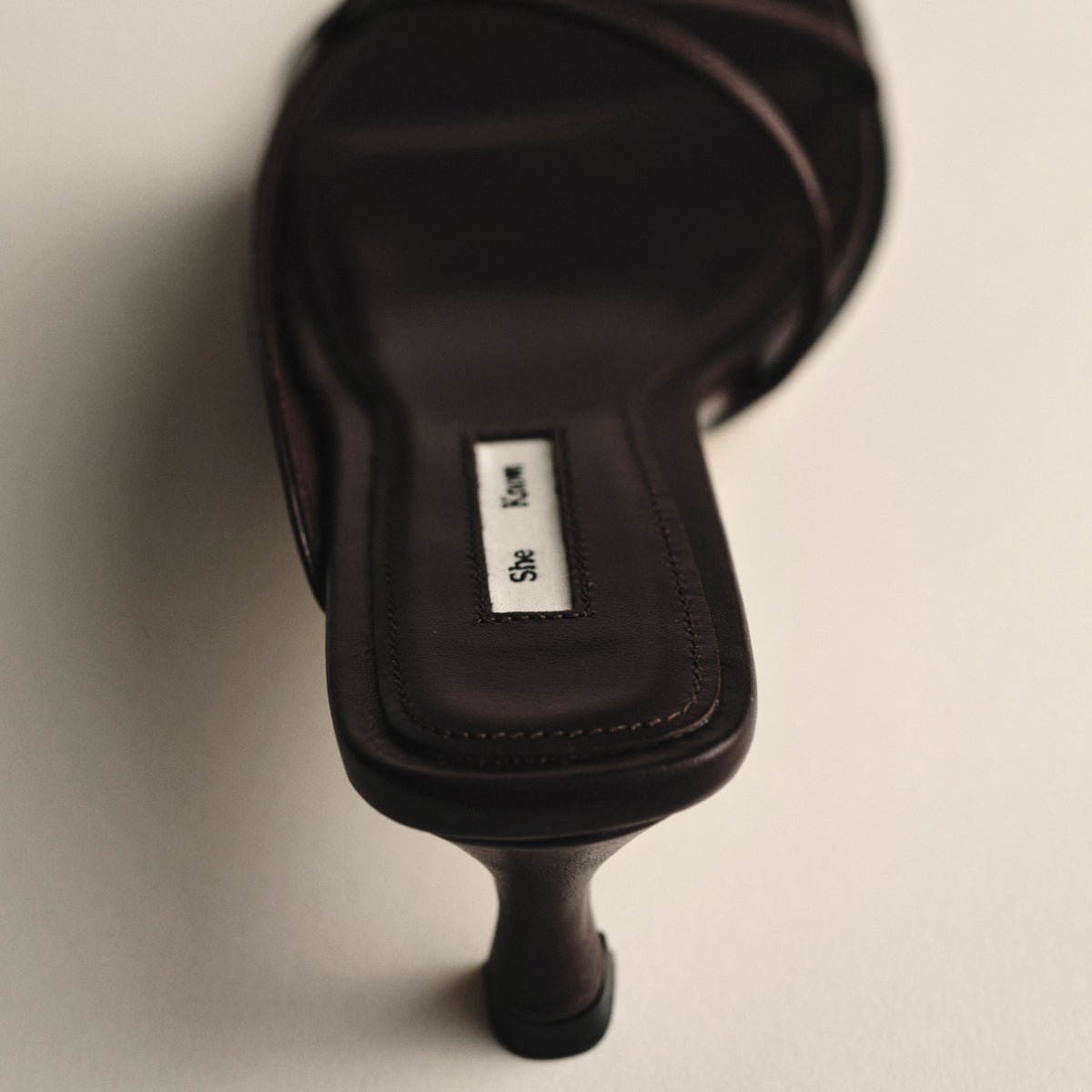 She Knows - Inez Leather Sandals