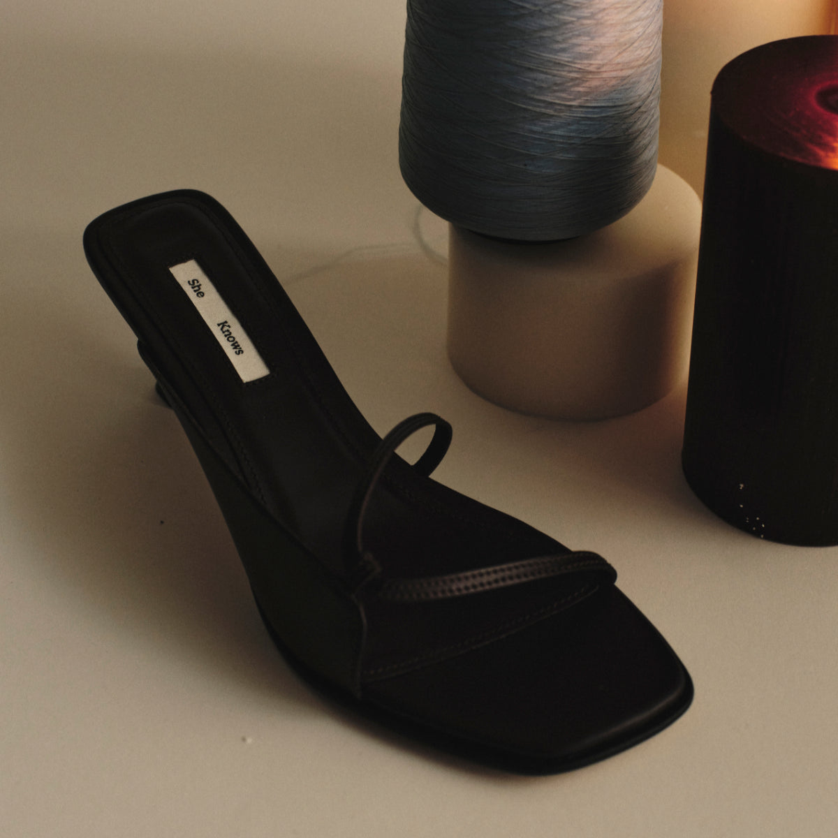 She Knows - Inez Leather Sandals