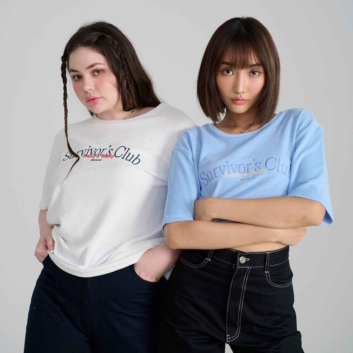 SHE KNOWS - Survivor's Club Oversized T-Shirt