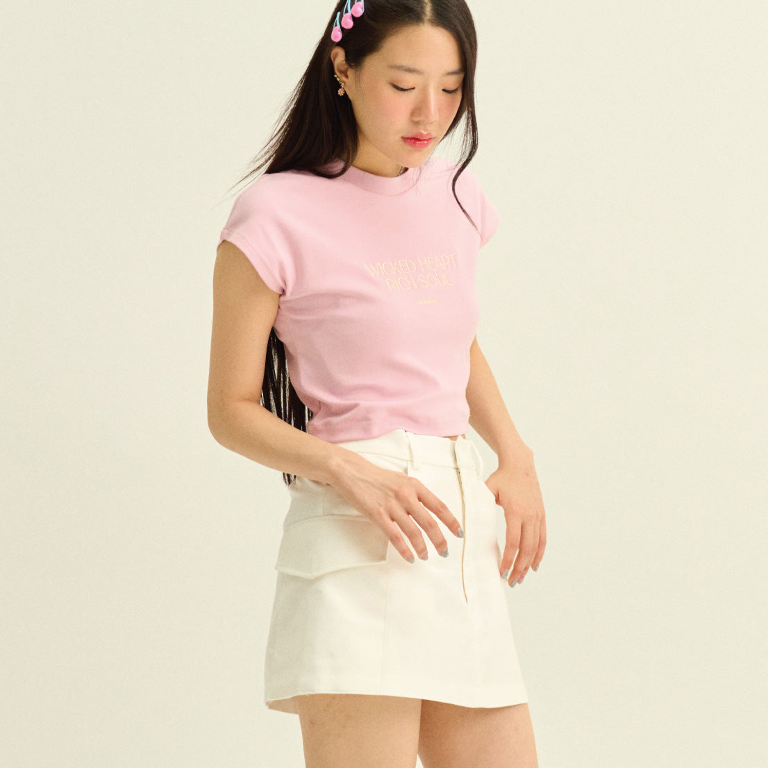 SHE KNOWS - Wicked Heart Baby Tee