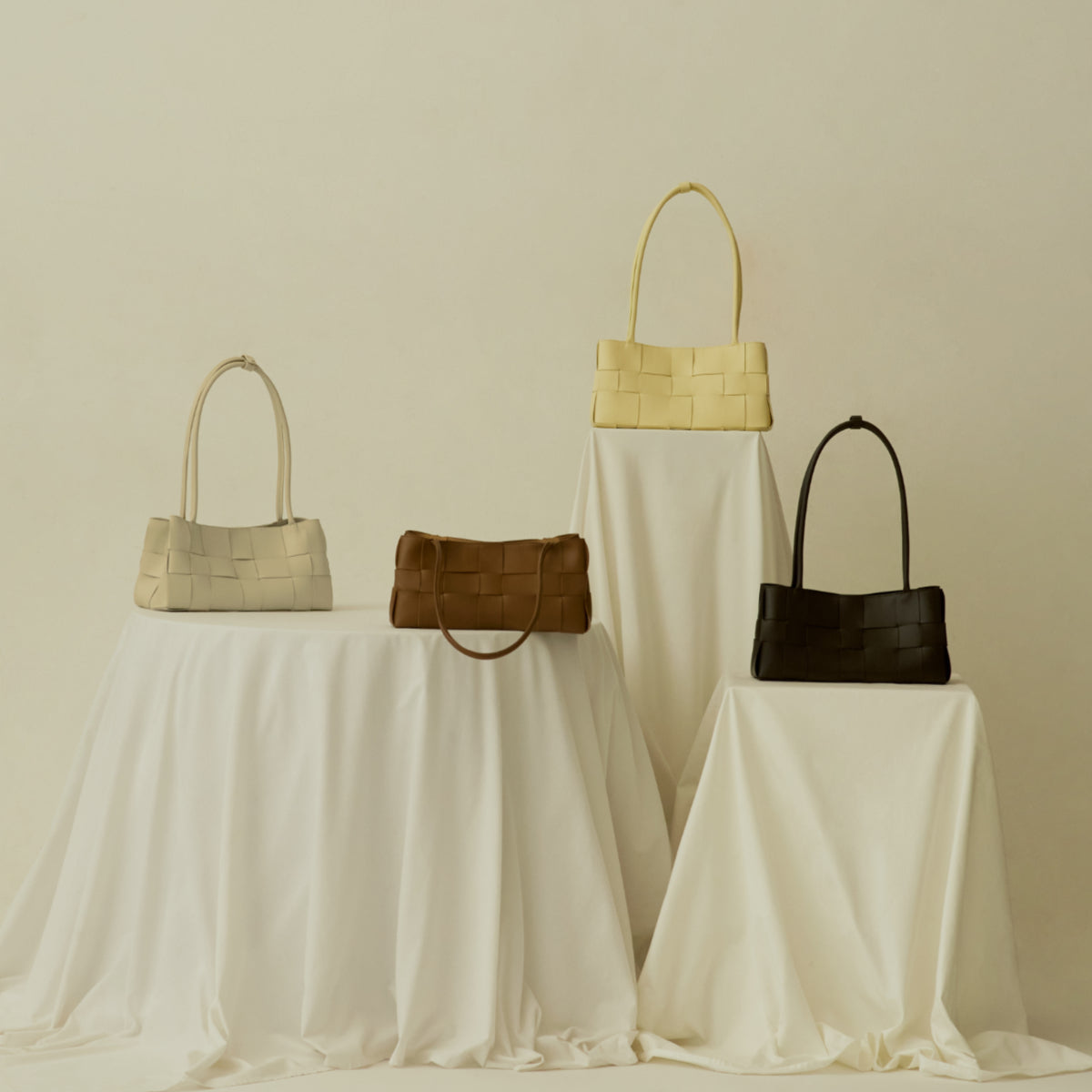 SHE KNOWS - Willow Woven Bag