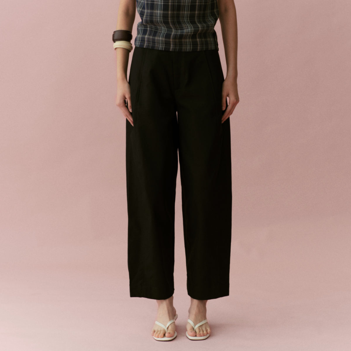 She Knows - Bobby Barrel Pants