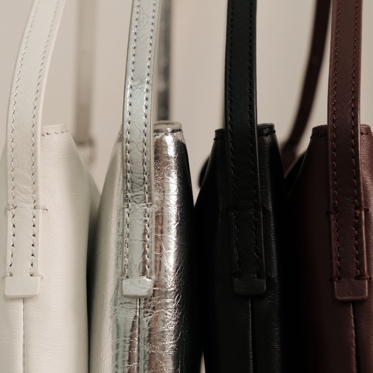 SHE KNOWS - Papier Bag