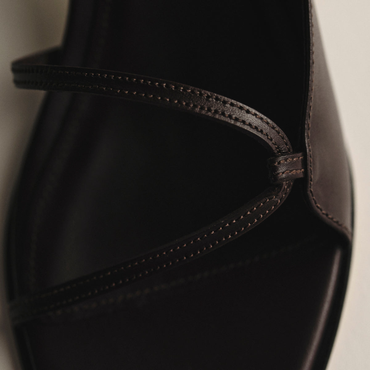 She Knows - Inez Leather Sandals