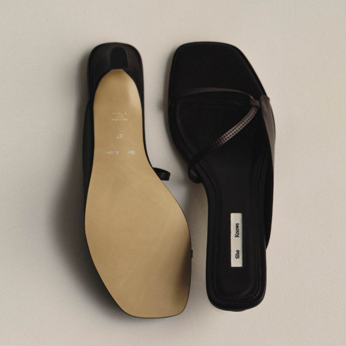 She Knows - Inez Leather Sandals