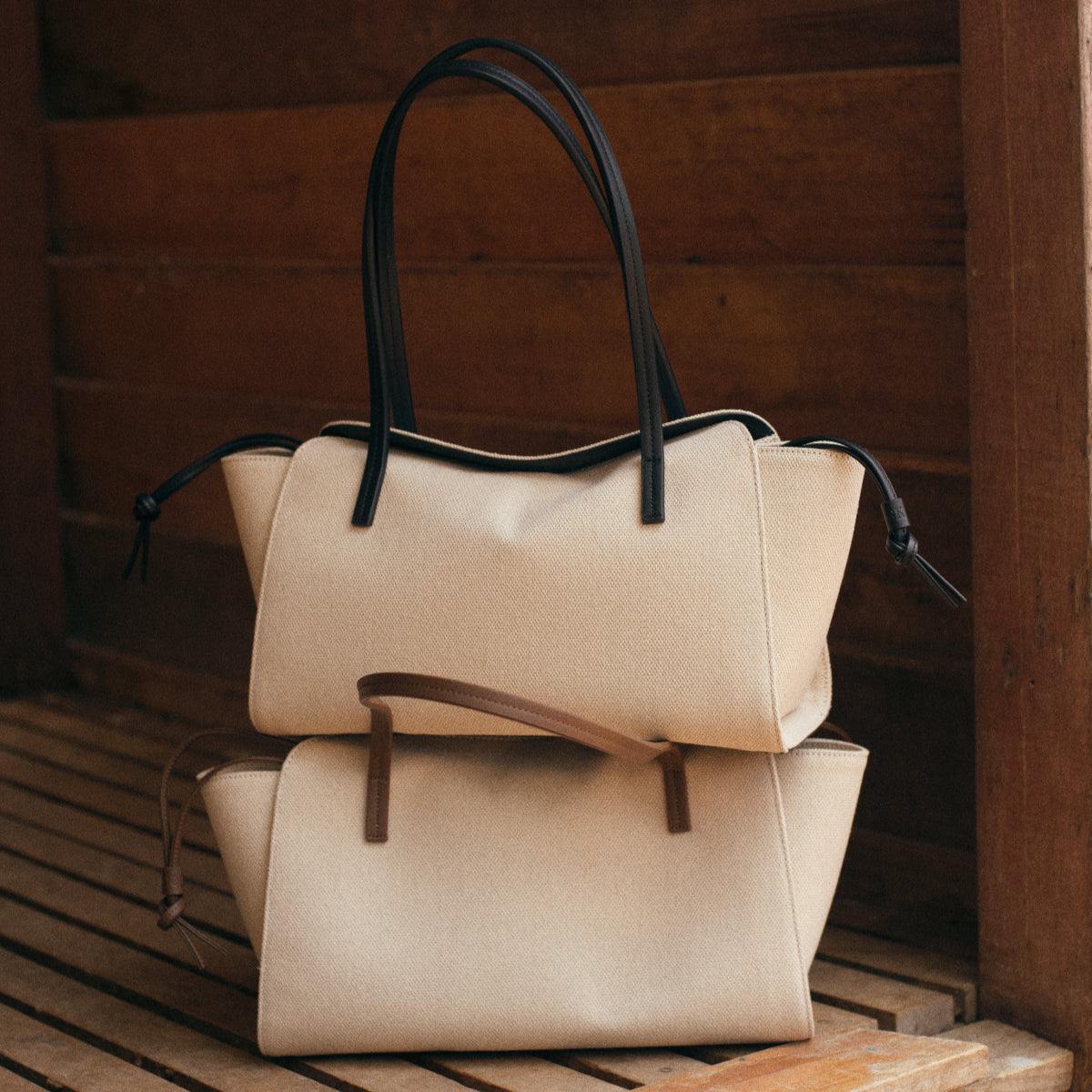 She Knows - Jane Canvas Bag