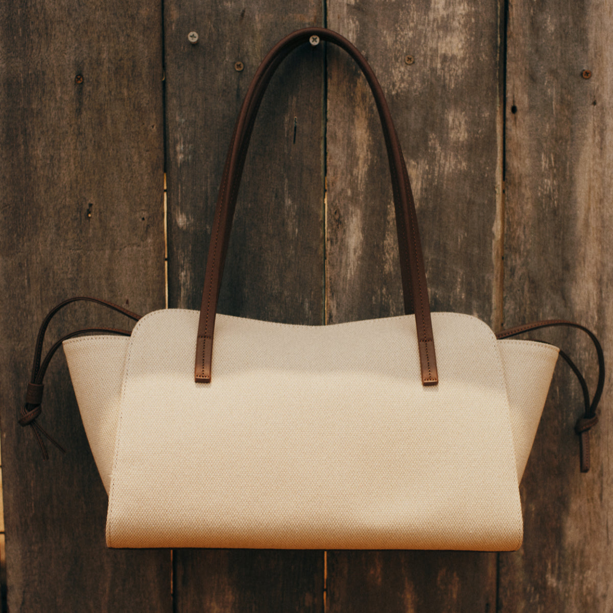 She Knows - Jane Canvas Bag