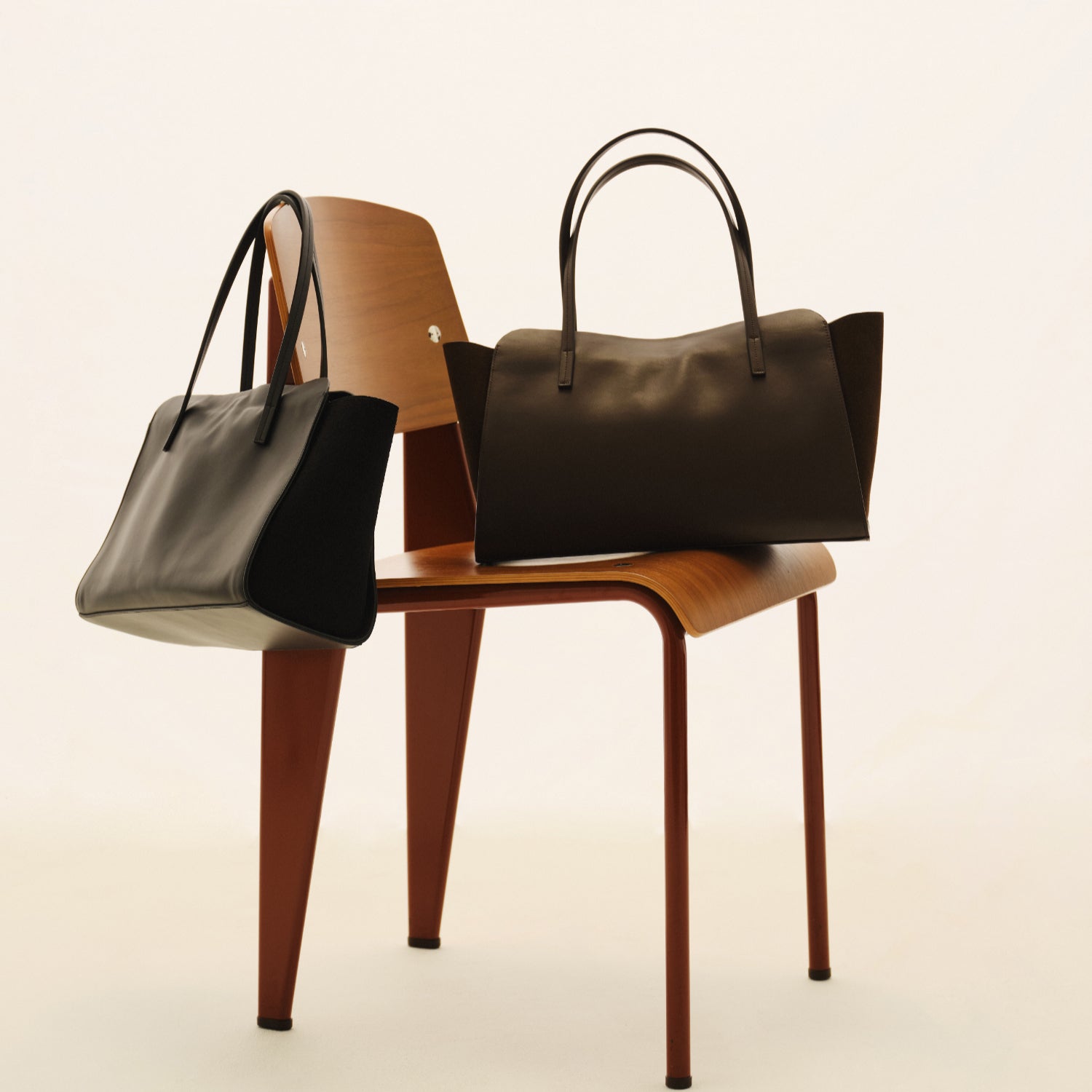 She Knows - Jane Club Tote