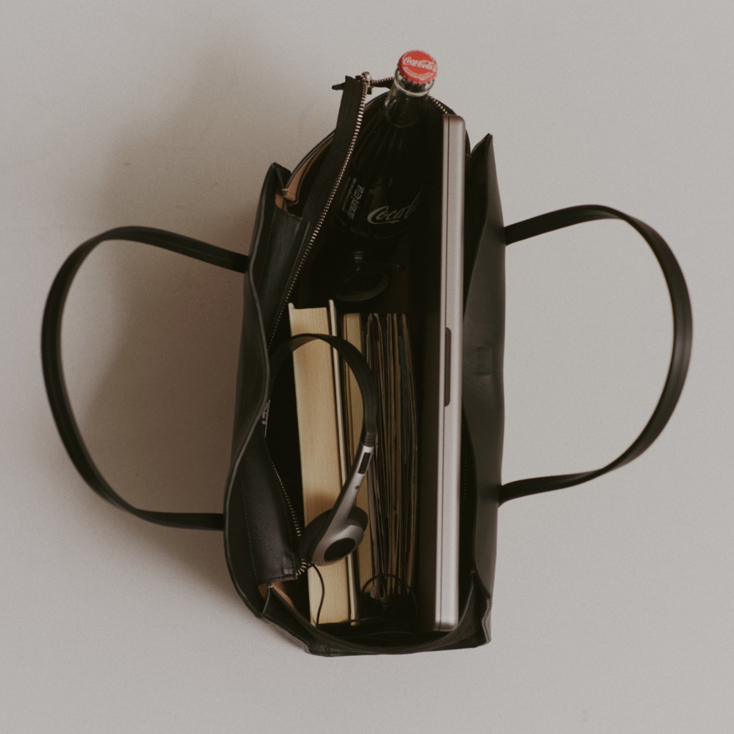 She Knows - Jane Club Tote