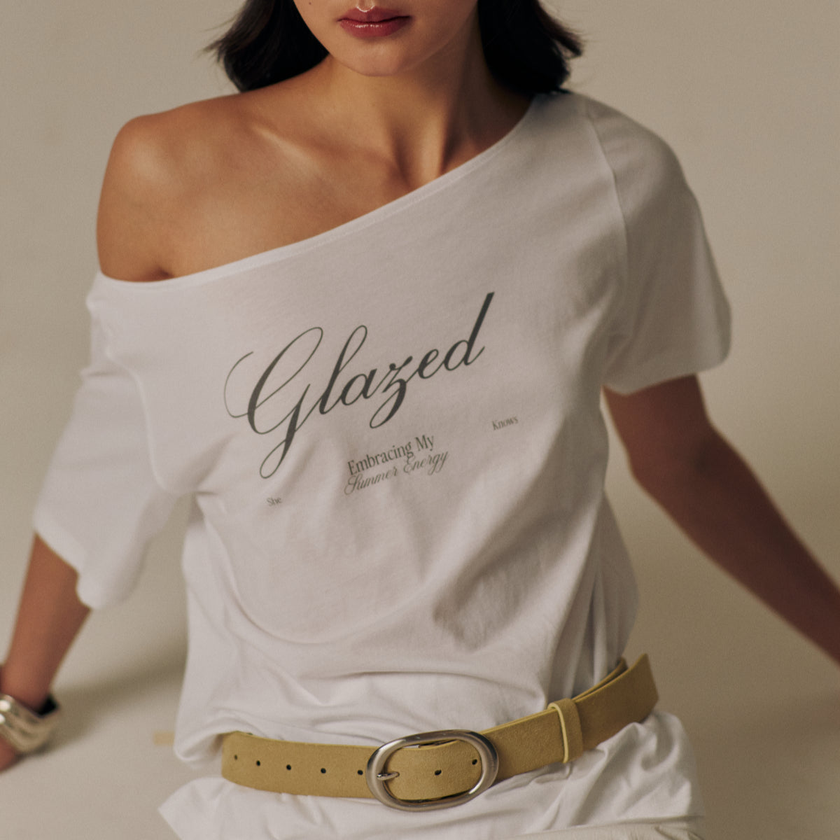 She Knows - Glazed Ultra Fine T-Shirt
