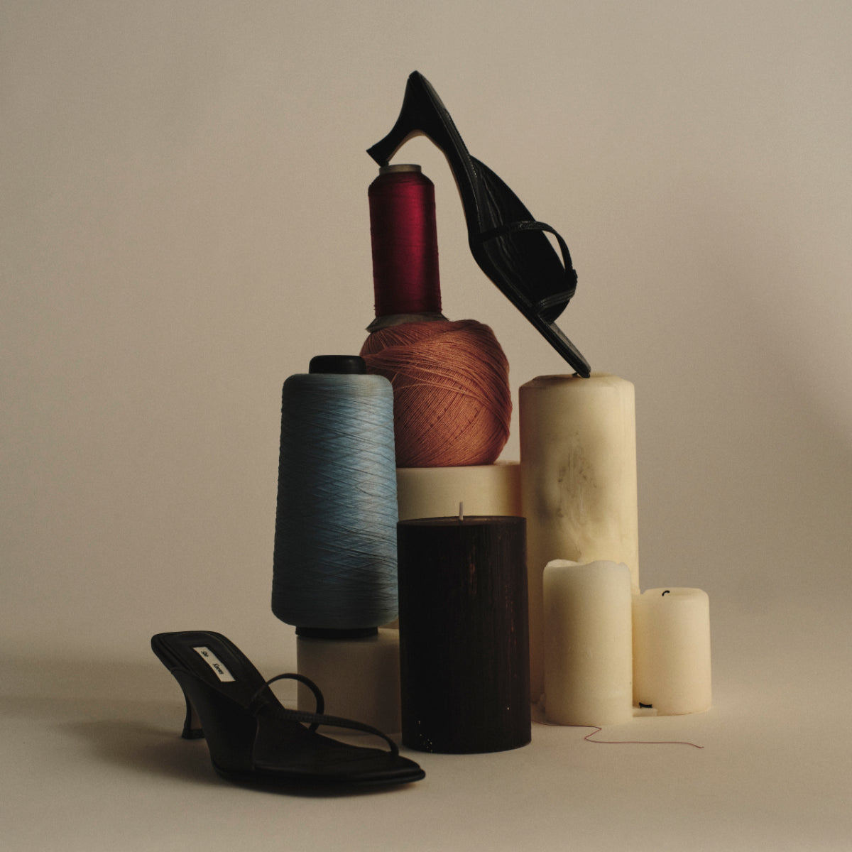 She Knows - Inez Leather Sandals