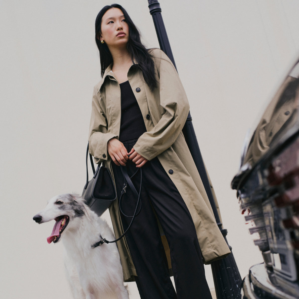 She Knows - Jane City Bag