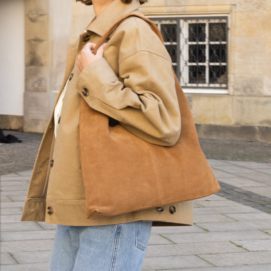 SHE KNOWS - Sienna Suede Tote Bag