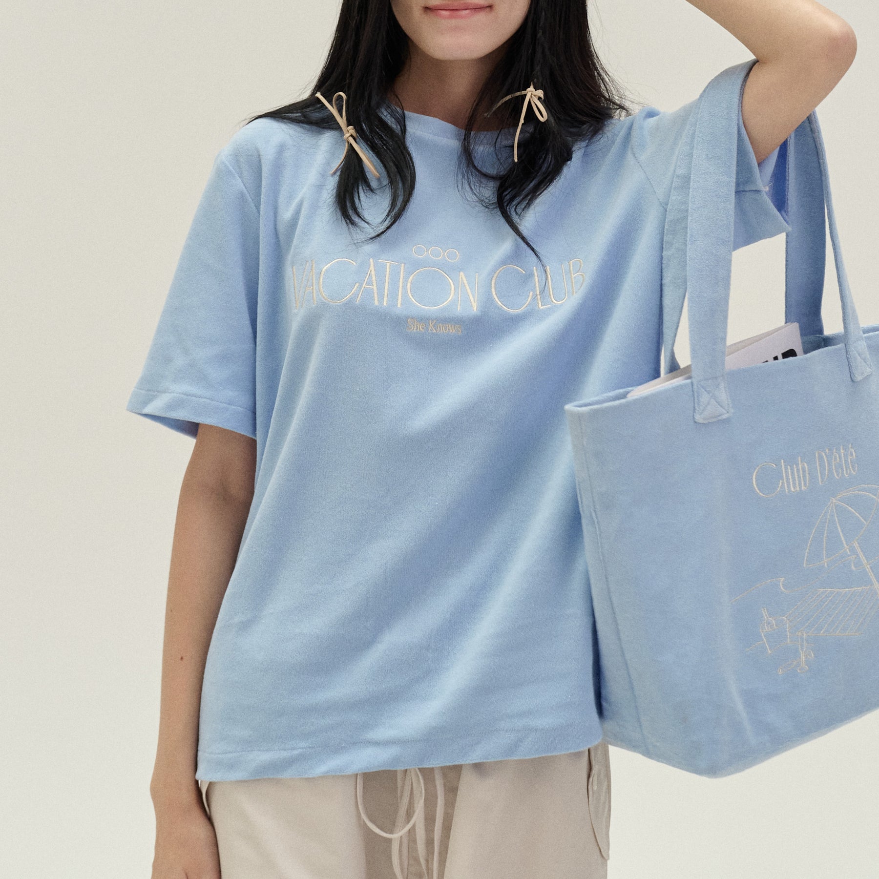 SHE KNOWS - Vacation Club Oversized T-Shirt